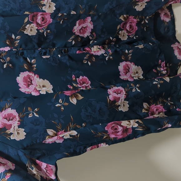 Torrid Harper Floral Blouse Size 2 (XXL) Button Up Shirt Teal Plus Size Dressy - Picture 7 of 9